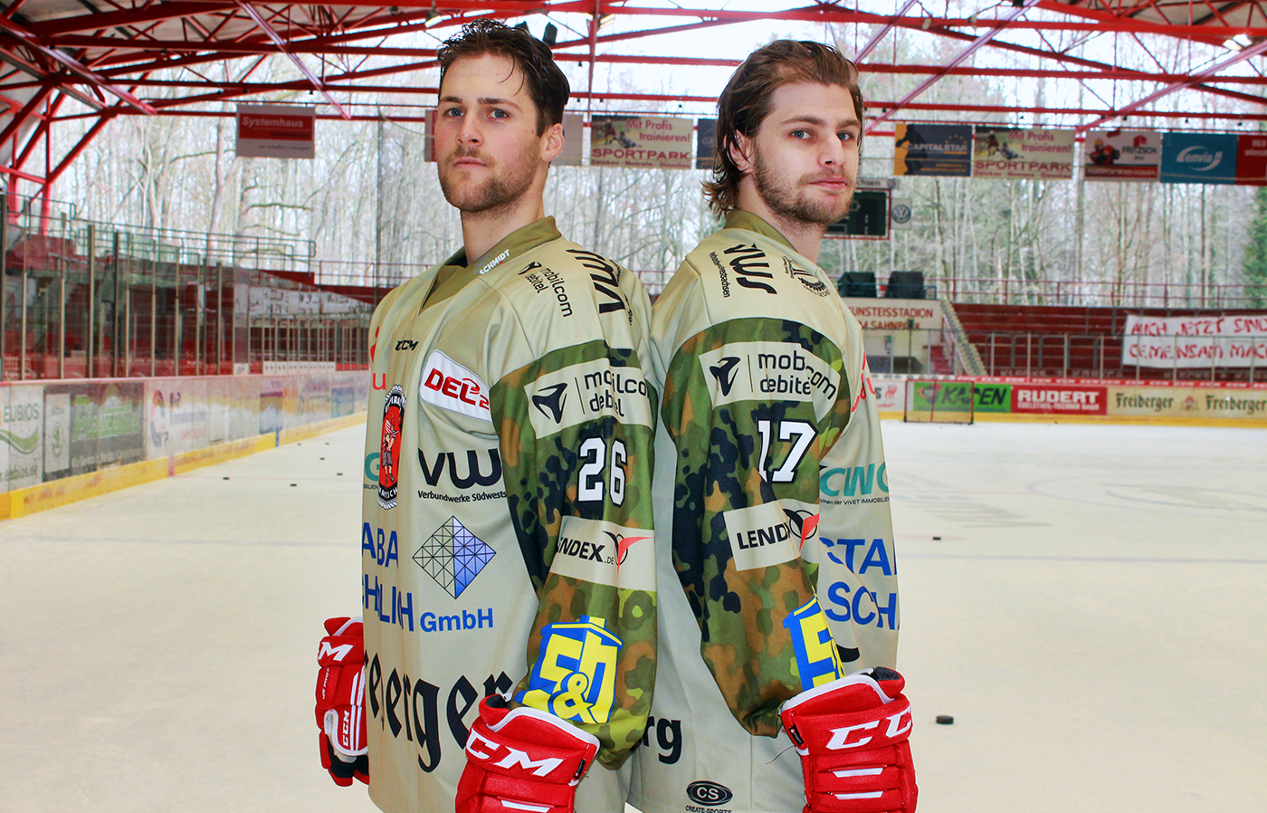 2021-03-24-Veteranen-Tag-Trikotpräsentation-Timo-Gams-Mathieu-Lemay-6