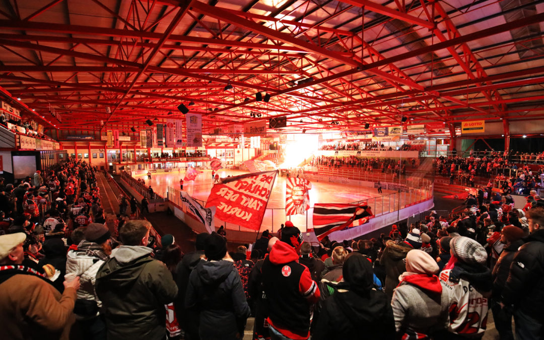 Kunsteisstadion Crimmitschau evakuiert – Probealarm erfolgreich