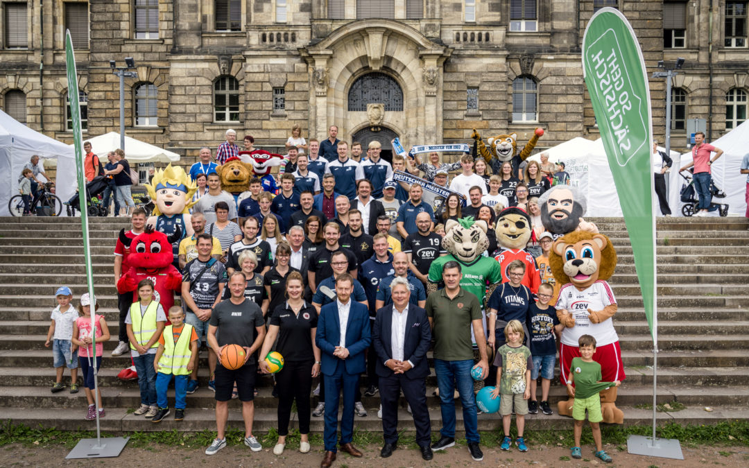 Eispiraten mit TeamSportSachsen beim „Offenen Regierungsviertel“
