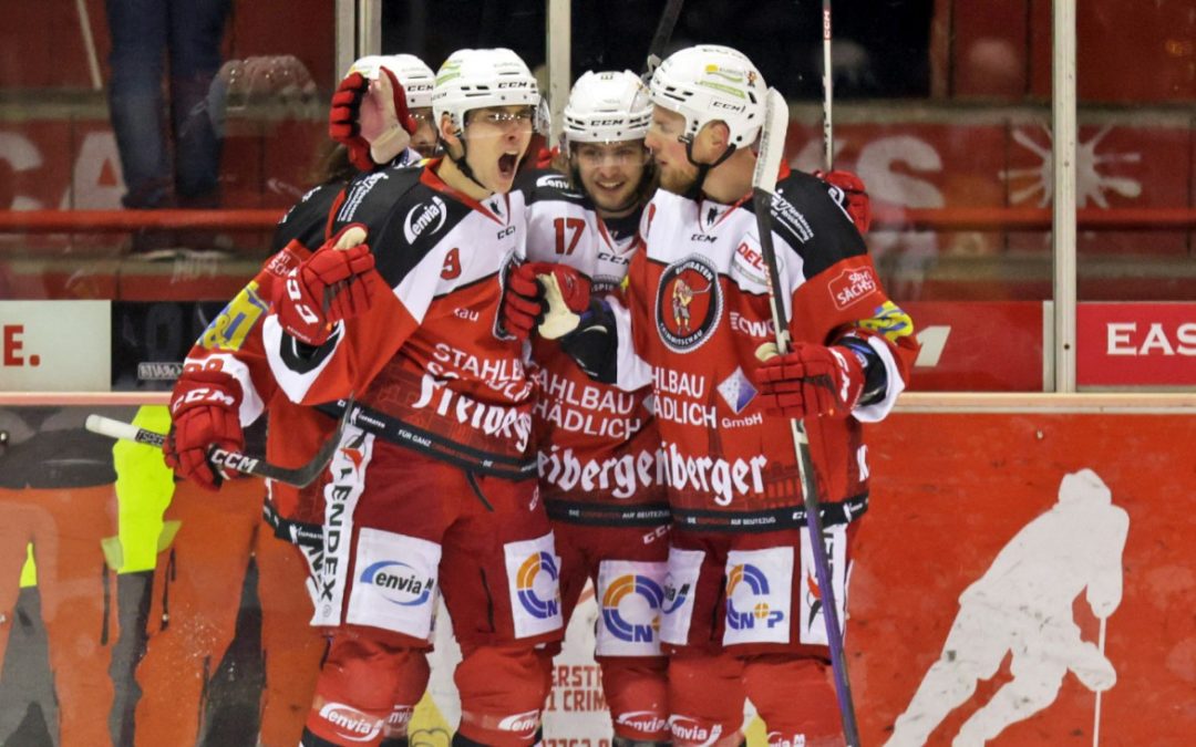 2:1! Eispiraten mit knappem Heimerfolg gegen Kaufbeuren