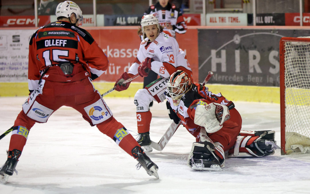3:1! Eispiraten schlagen Regensburg in letztem Hauptrundenspiel