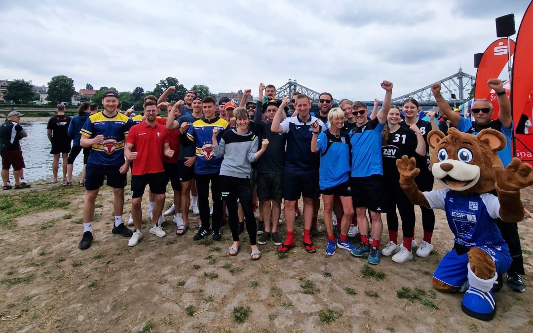 Eispiraten mit TeamSportSachsen beim Drachenboot-Festival in Dresden