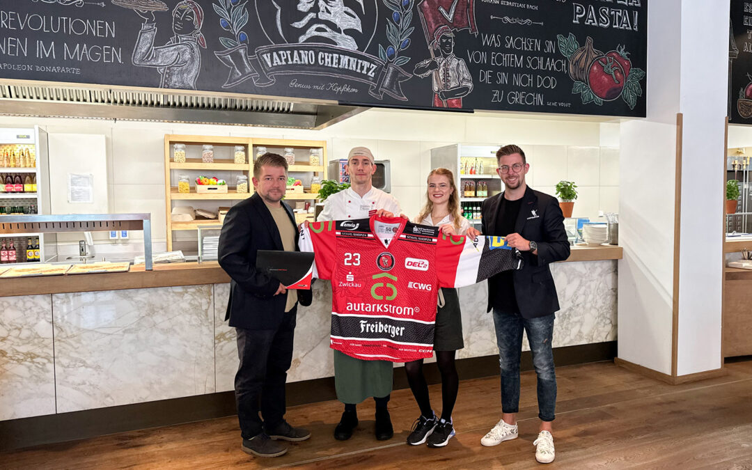 Eispiraten begrüßen VAPIANO Chemnitz zurück im Sponsoringpool