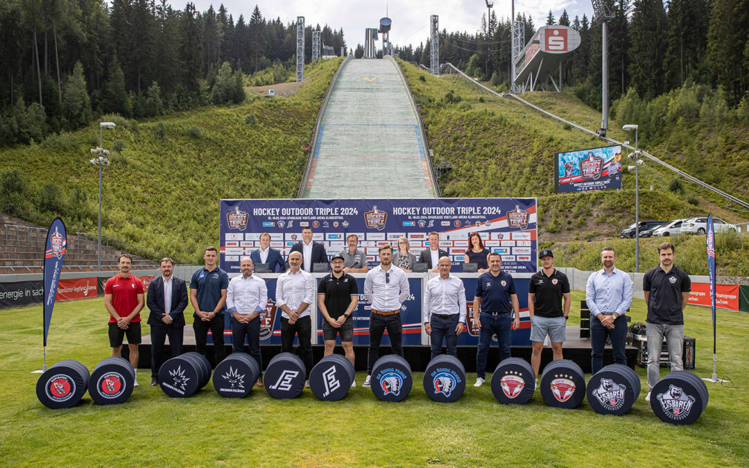Eispiraten bei Hockey Outdoor Triple in Klingenthal