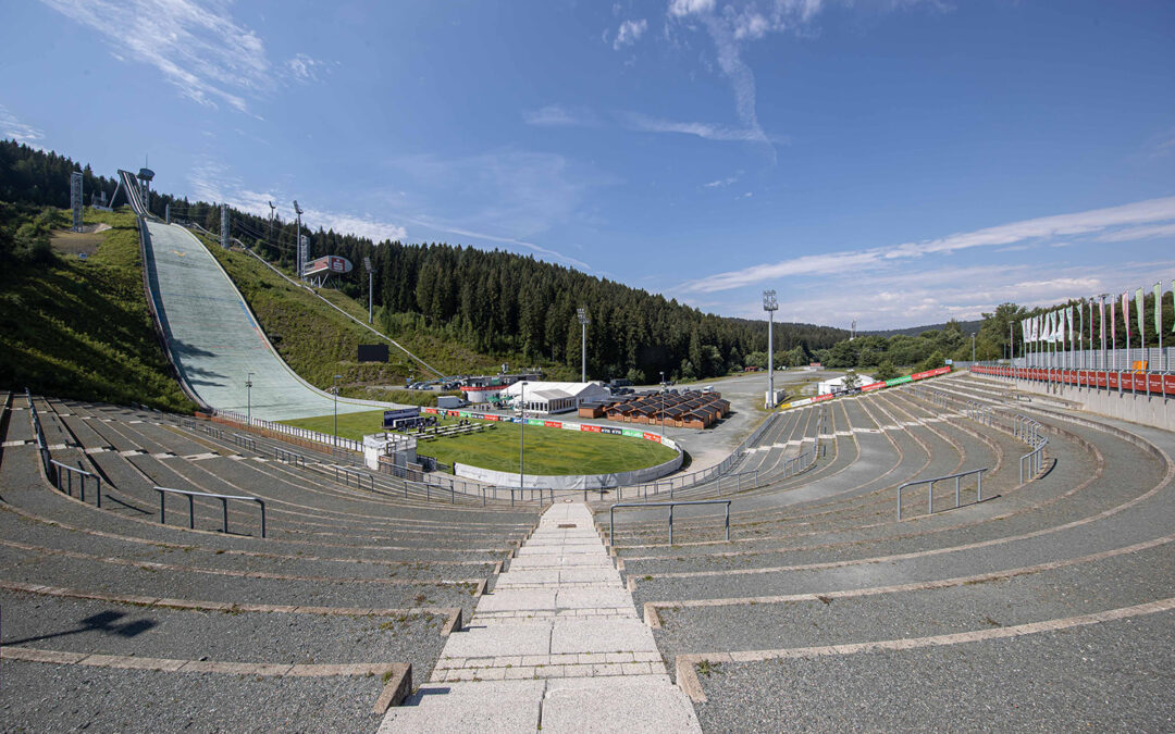 Fan-Informationen zum „Hockey Outdoor Triple“ in Klingenthal