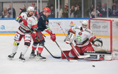 Eispiraten mit Weihnachtsderby in Selb