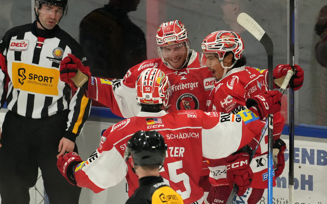 4:1! Eispiraten schlagen Krefeld zum Saisonauftakt