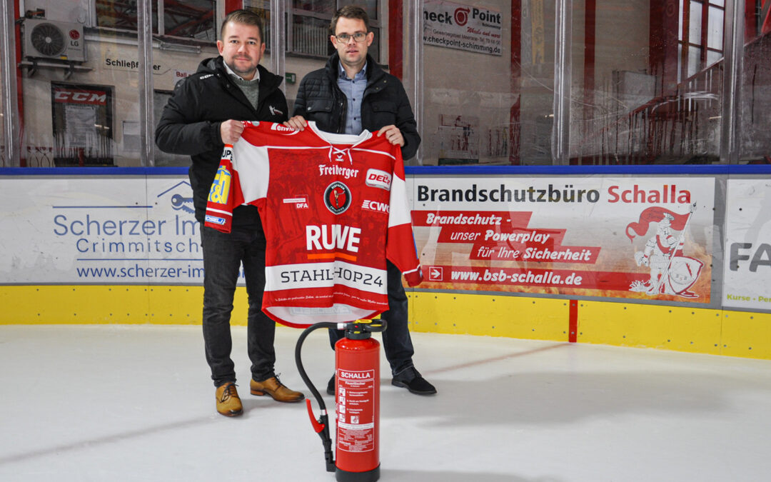 Eispiraten und Brandschutzbüro Schalla setzen Partnerschaft fort