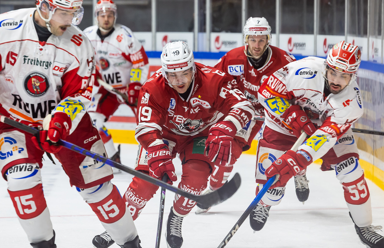 eisbären-regensburg-eispiraten-crimmitschau