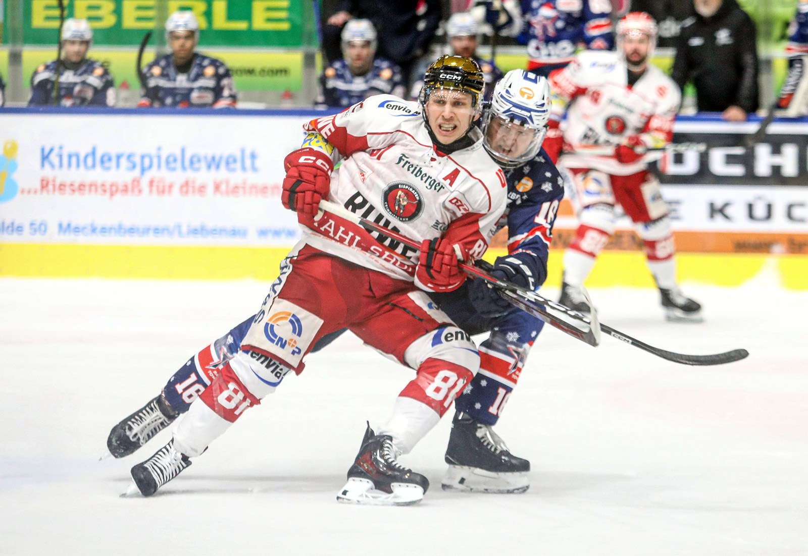 corey-mackin-eispiraten-crimmitschau-ravensburg-towerstars