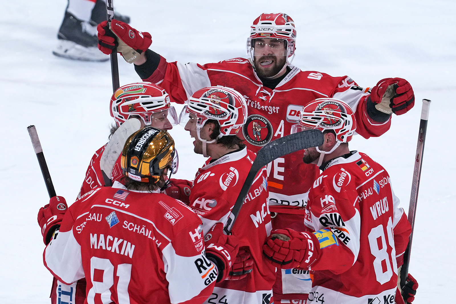 torjubel-eispiraten-crimmitschau