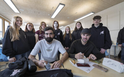 Eispiraten zu Gast an Privater Oberschule Geyer