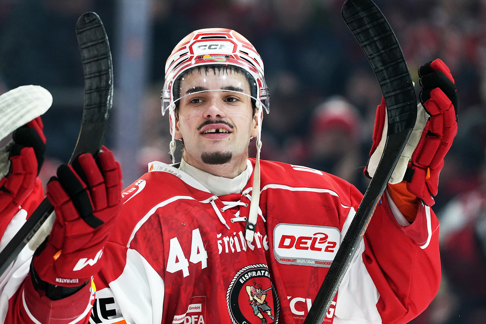 robin-veber-eispiraten-crimmitschau