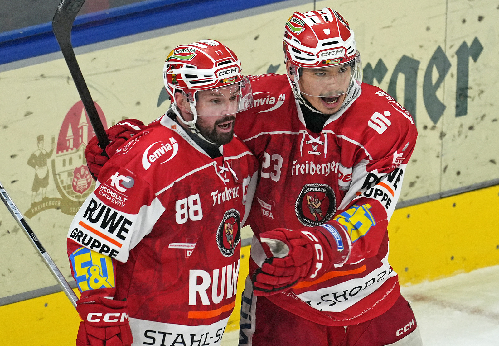 dylan-wruck-tim-mcgauley-torjubel