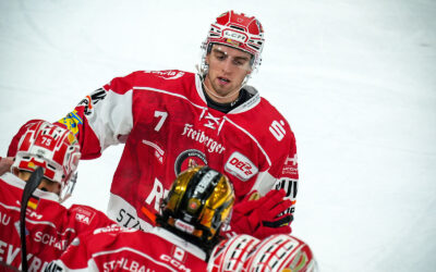 Adam McCormick verlängert bei den Eispiraten