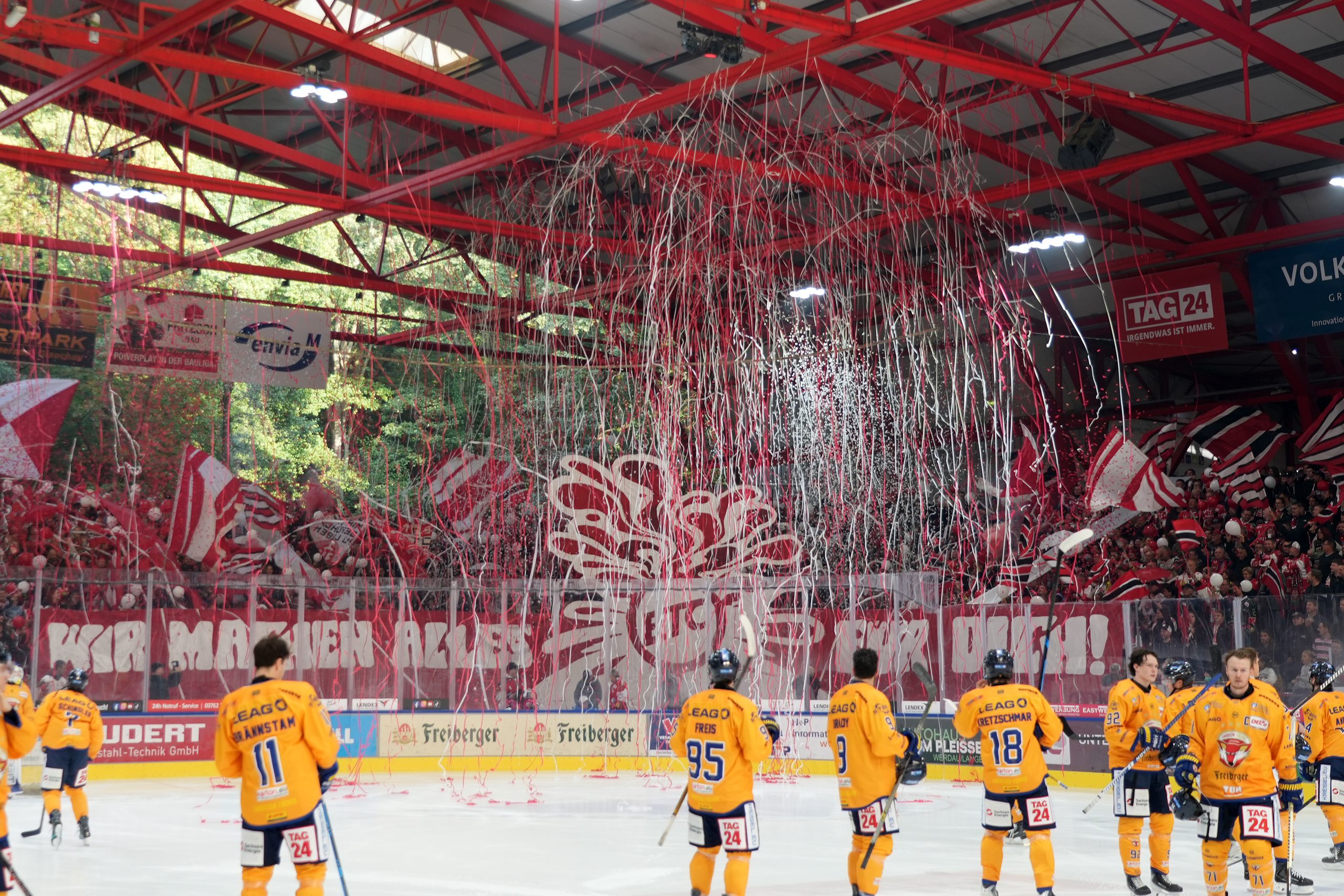 der Moment in dem die CHoreo der Heinekurve Fans komplett daneben geht