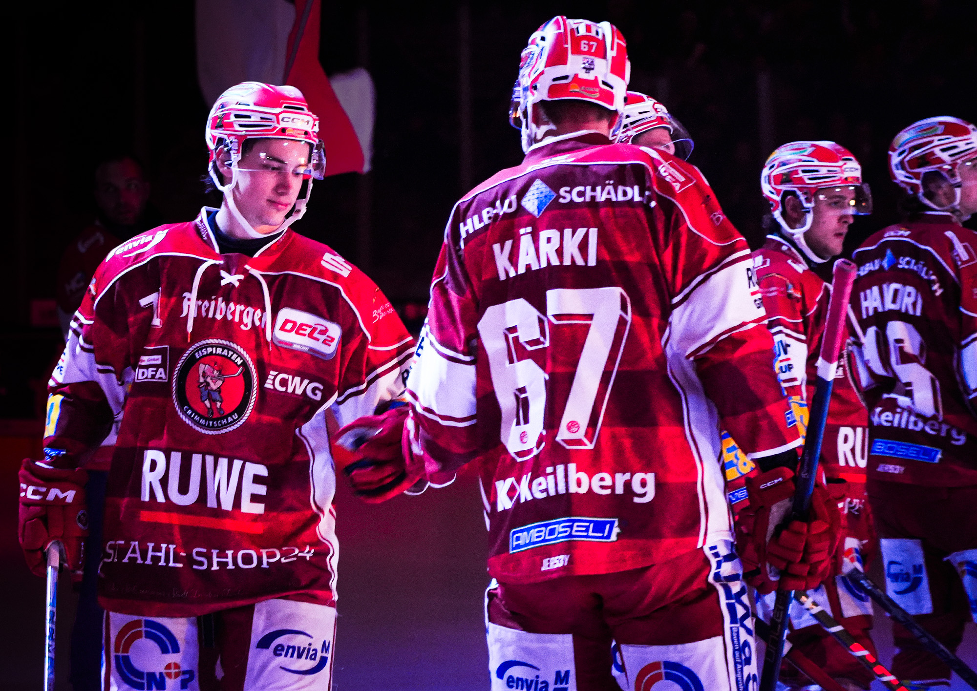 noah-garthe-jarno-kärki-eispiraten-crimmitschau